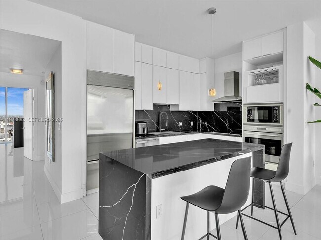 Photo - 2020 N Bayshore Dr