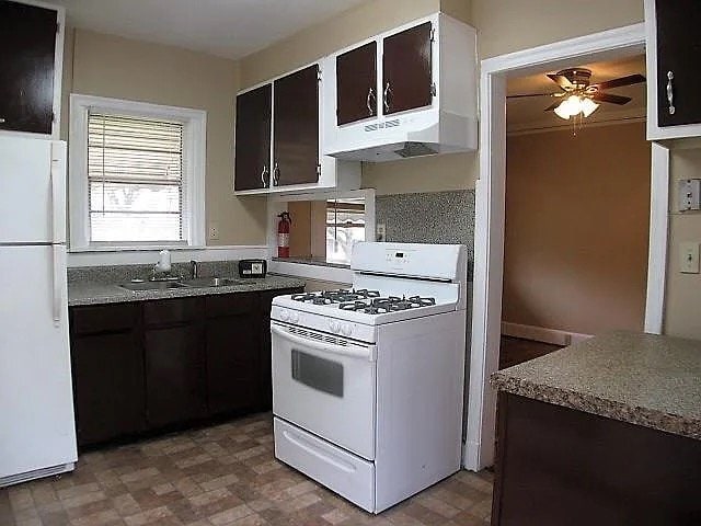 Photo - 958 Estes Dr SW
