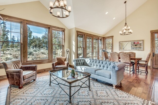 Photo - Rare Tumalo Retreat on 10 Acres with Barn!