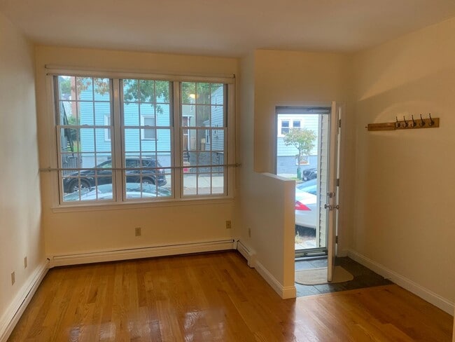 Photo - Great 1 Bed Home in East Cambridge + AC