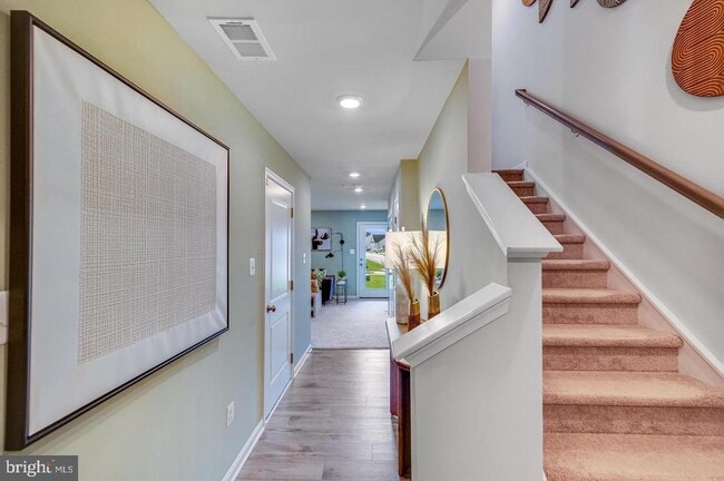 Photo - 1344 Red Clover Ln