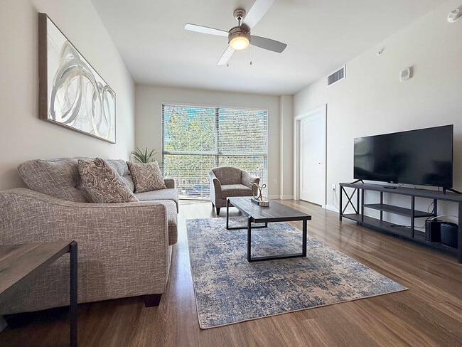 Photo - 725 1st Ave S Unit SI ID1514059P