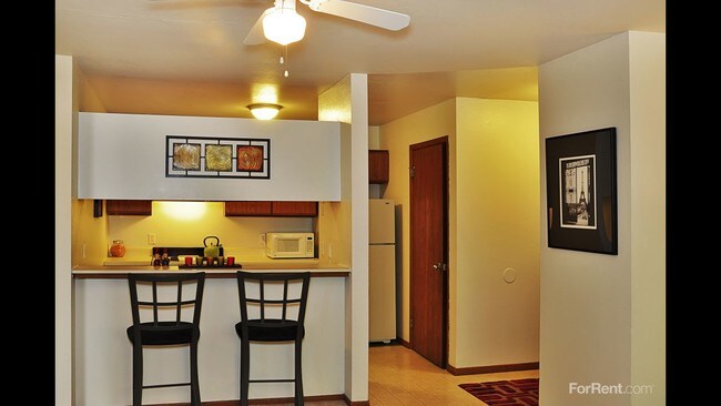 Photo - Pinery Woods Apartments