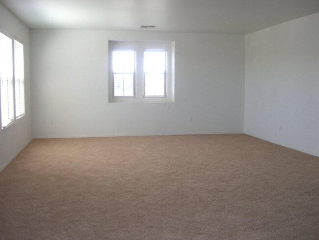 Photo - 6907 S Emerald Pl