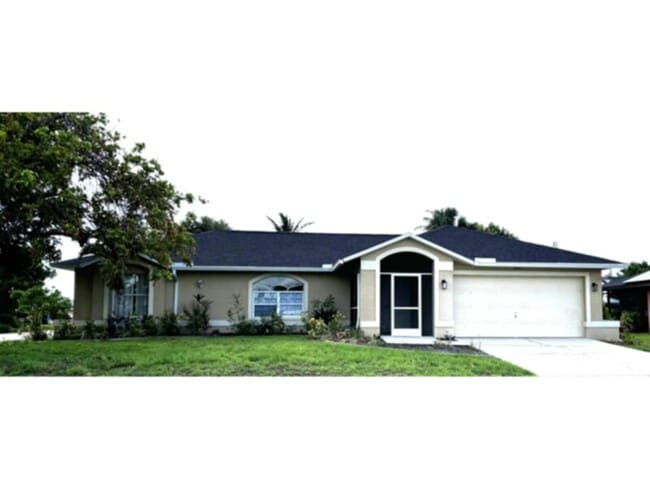 Photo - 3-bedroom 2 bath home in SW Cape Coral! Available Now!