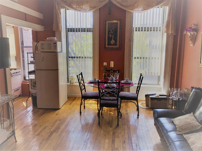 Photo - 13 Halsey St