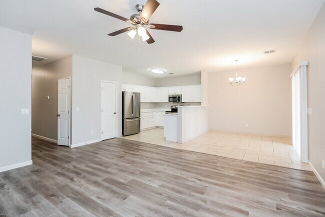 40164 N Thoroughbred Way