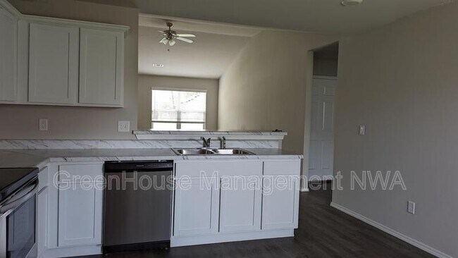 Photo - 1771 Hermitage Dr