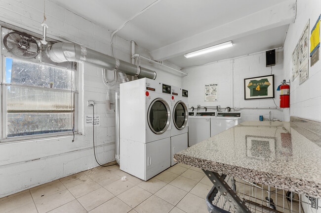 Photo - 30 Lenox Rd Unit 2