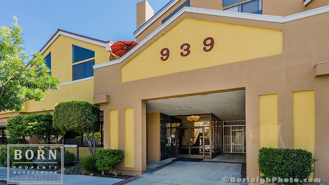 Building Photo - 939 Laurel St