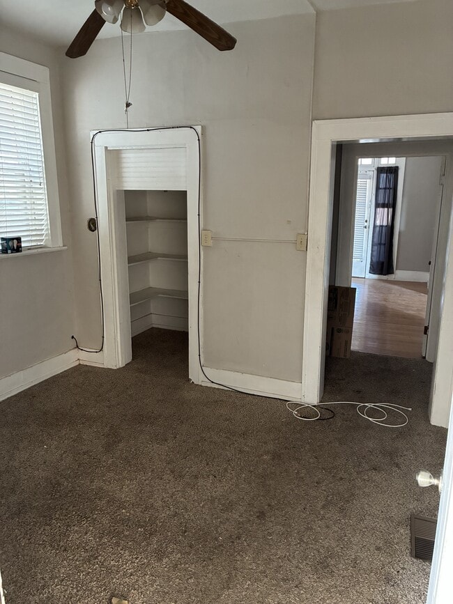 221 Porfirio Diaz St