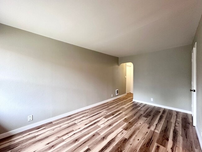 Photo - CHARMING ONE LEVEL HOME W/ GARAGE! W/S/G INCLUDED!