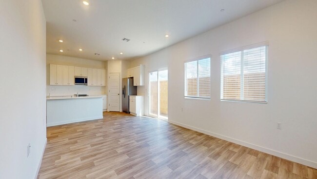 3231 Carambola Ave