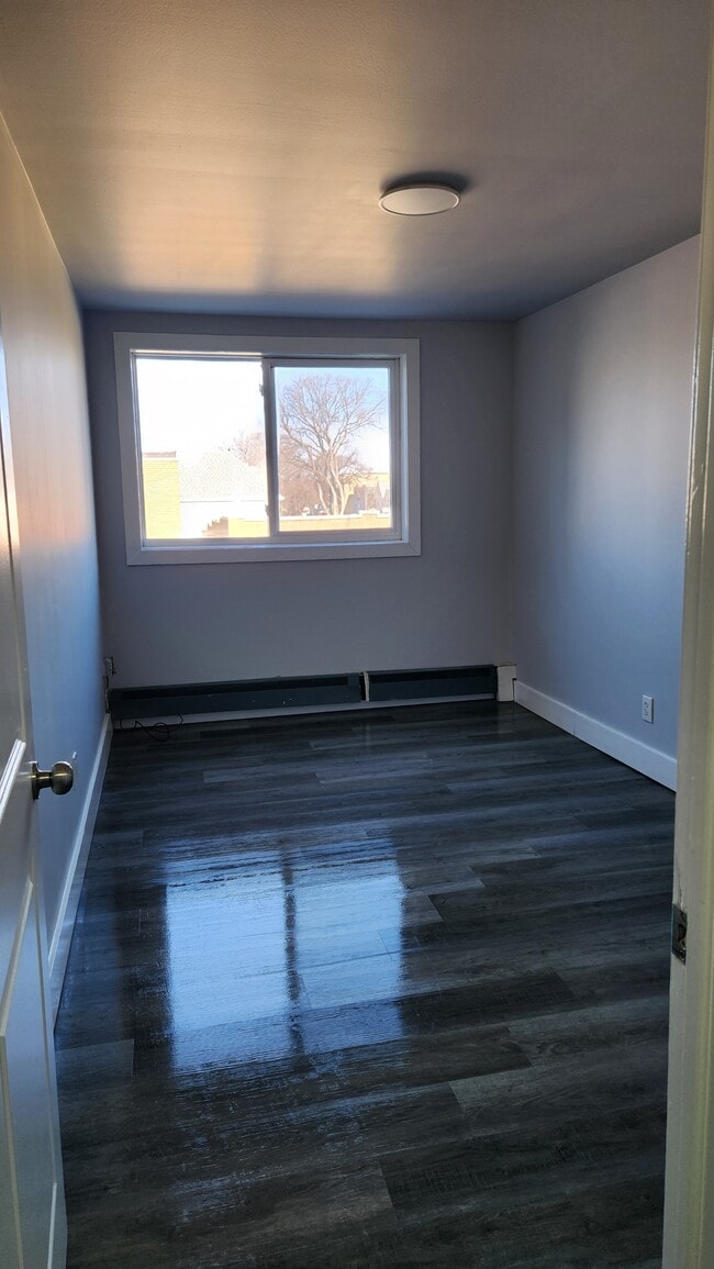 Photo - 570 Ellice Ave Unité B17