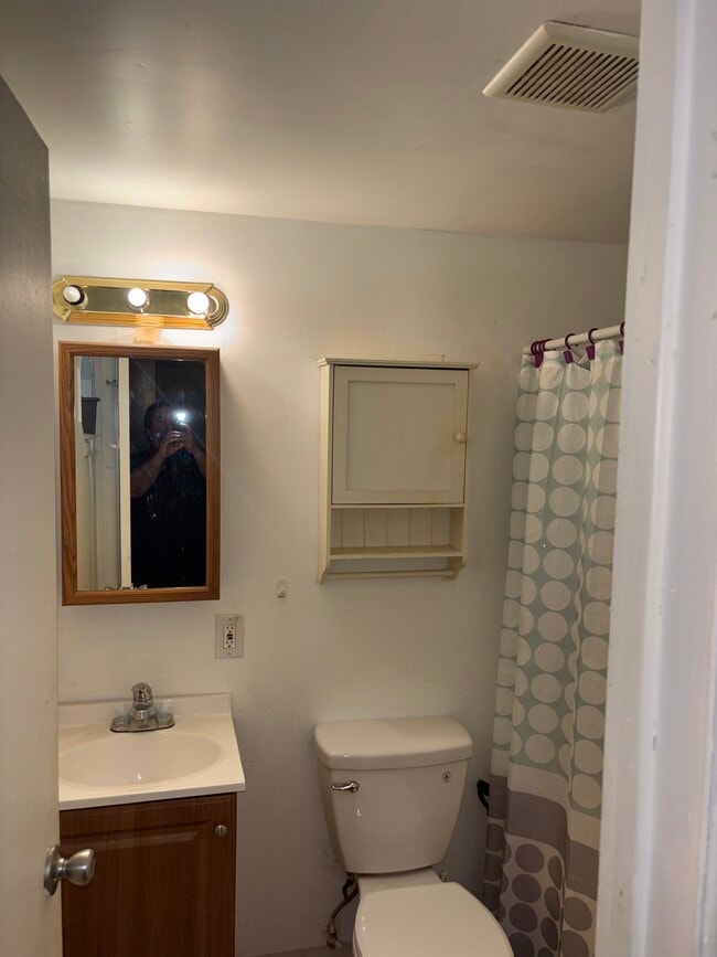 1513 East Dr Unit 2