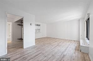 Photo - 3100 S Manchester St Apartment Unit 909