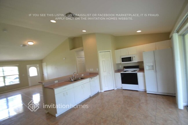 3503 SW 12th Ave