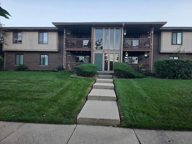 801 Brook Dr