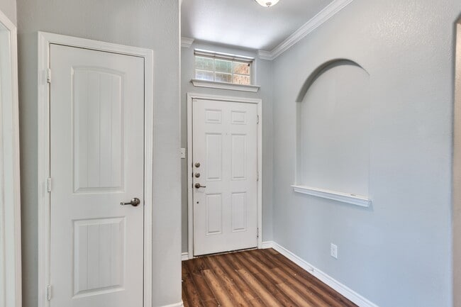 Building Photo - 4505 Chestnut Meadows Bend Rental