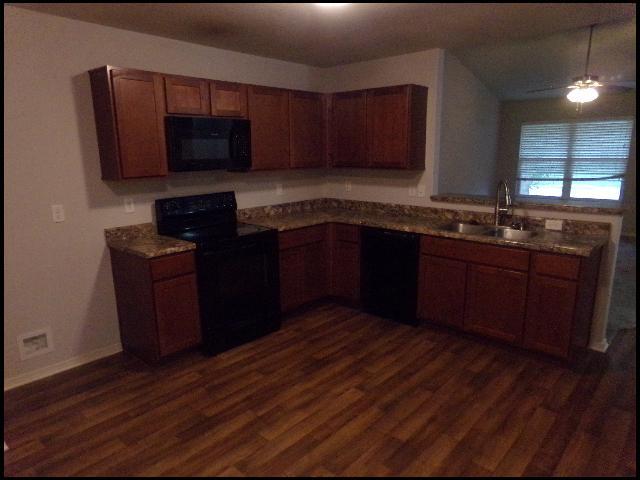 Photo - 6097 Saddle Hill Dr