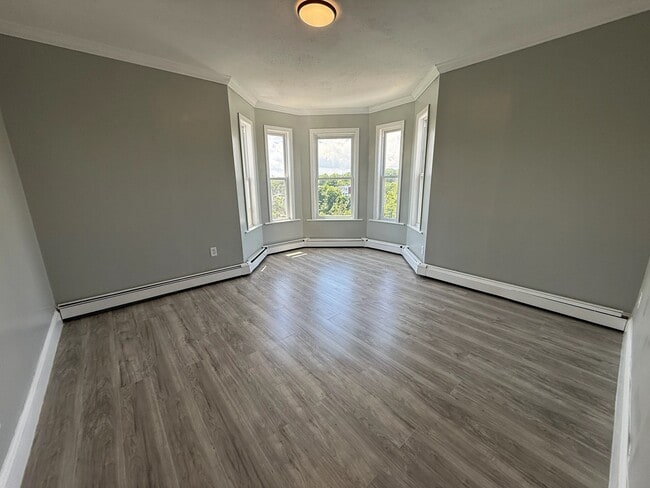 Photo - 26 Alpine Pl Unit 3