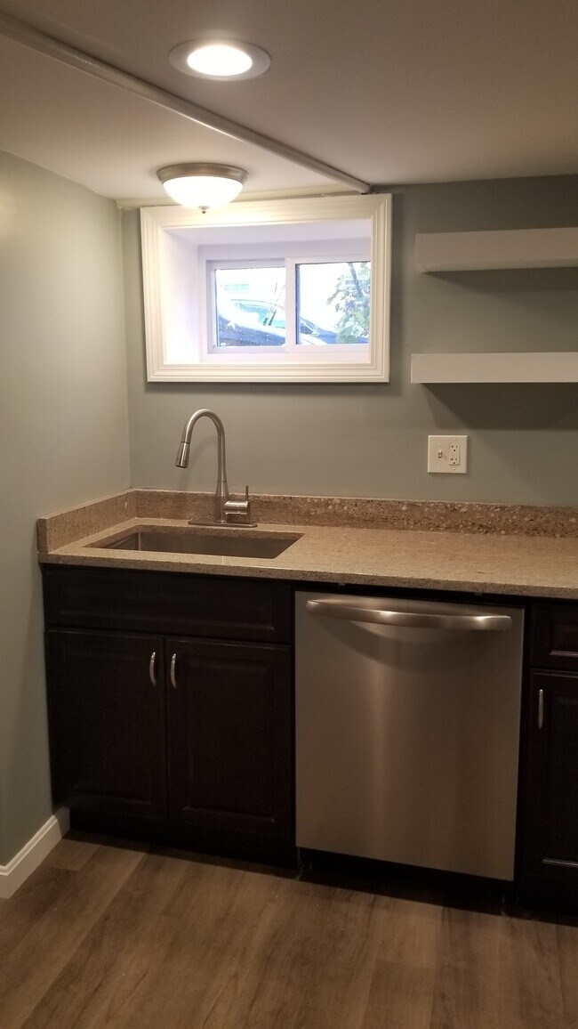 Kitchen - 49 S Spring St Unit B