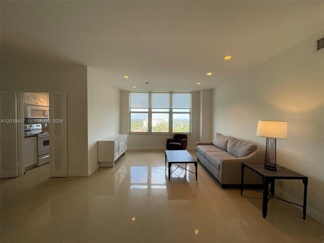 Photo - 4747 Collins Ave Unit 1102