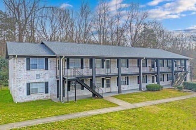 Building Photo - New Management, New Lifestyle – Luxurious ... Rental