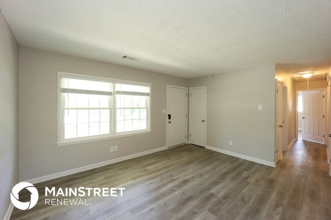 Photo - 8143 Huntington Dr