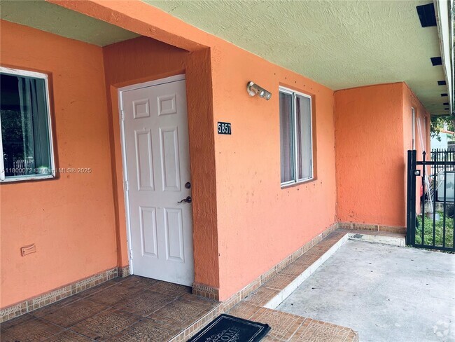 Building Photo - 5857 NW 13th Ave Unit 5857 Rental
