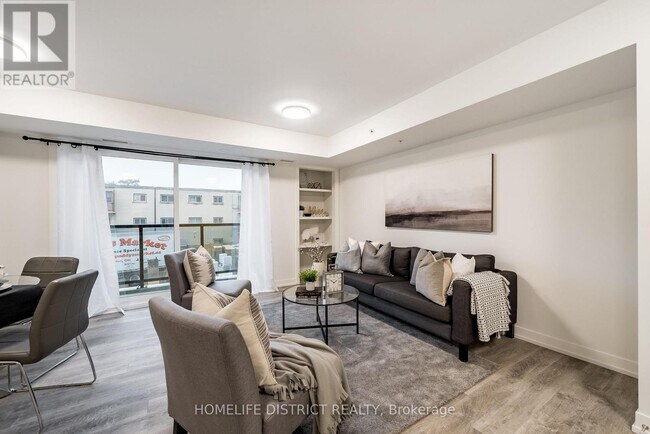 Photo - 976 Simcoe St N Unit 202