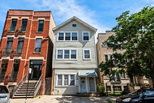 Building Photo - 1246 W Ohio St Unit 3
