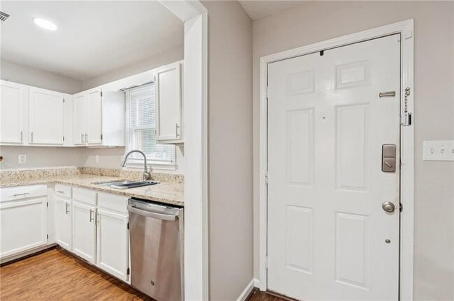 Photo - 2926 Webb Bridge Rd