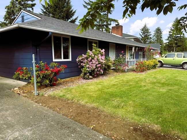 Photo - 16811 SE Francis St