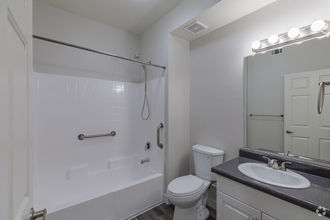 1BR, 1BA - 600SF