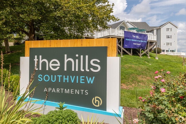 Community Sign - The Hills Southview Apartments (new)