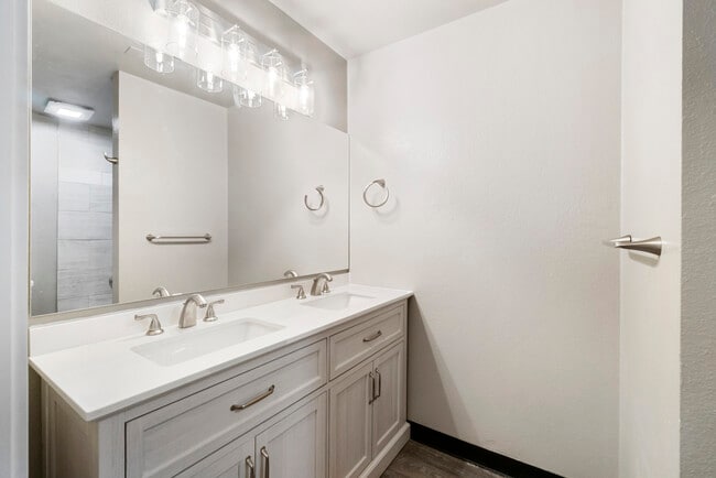 Deluxe 2 Bedroom