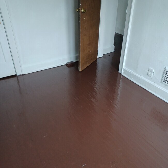 Photo - 1322 E 17th Ave