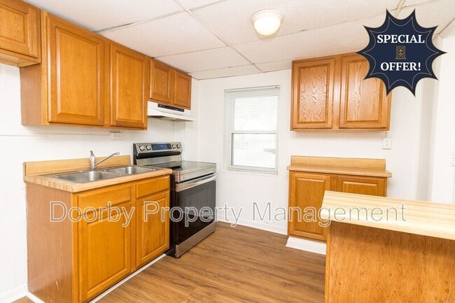 Building Photo - 15 Sawyer St