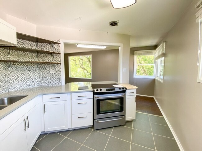 Photo - Woodland Duplex (3019/3021) Unit 3019