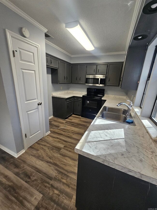 Photo - 3501 Henson Pl