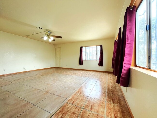Photo - 1349 Walnut Ave Unidad A