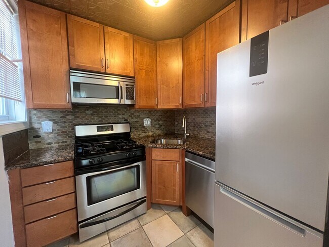 Photo - Charming Studio Condo in Adams Morgan!