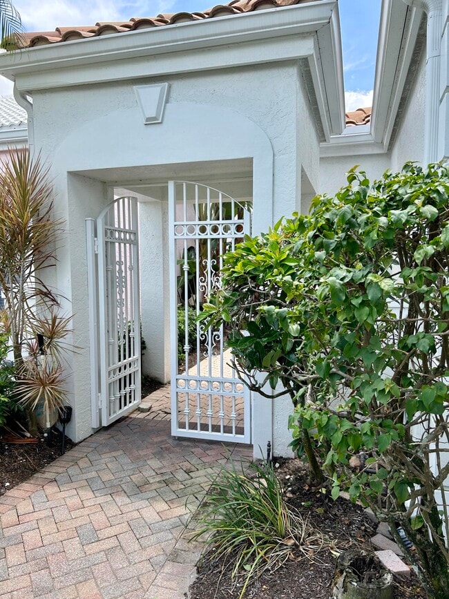 Photo - 152 Coral Cay Dr