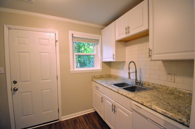 Photo - 1111 Bose Ave