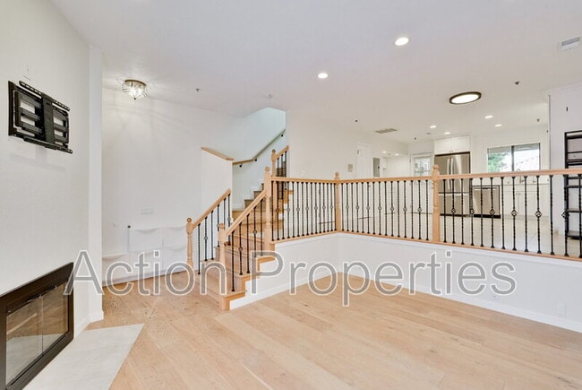 Photo - 695 S Knickerbocker Dr Unit #15