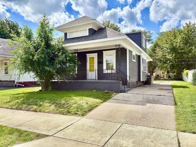 Building Photo - 529 S Bendix Dr Rental