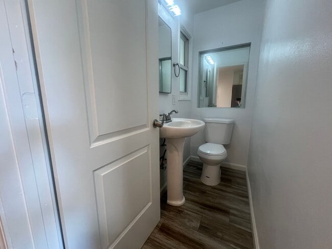 Photo - 880 San Mateo Ct