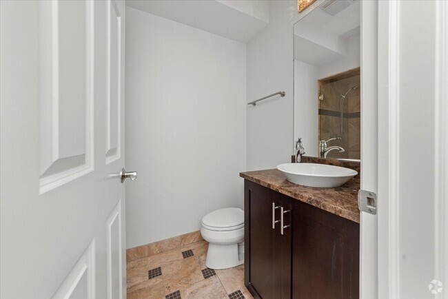 Building Photo - 1541 W Cortez St Unit # 03 Rental