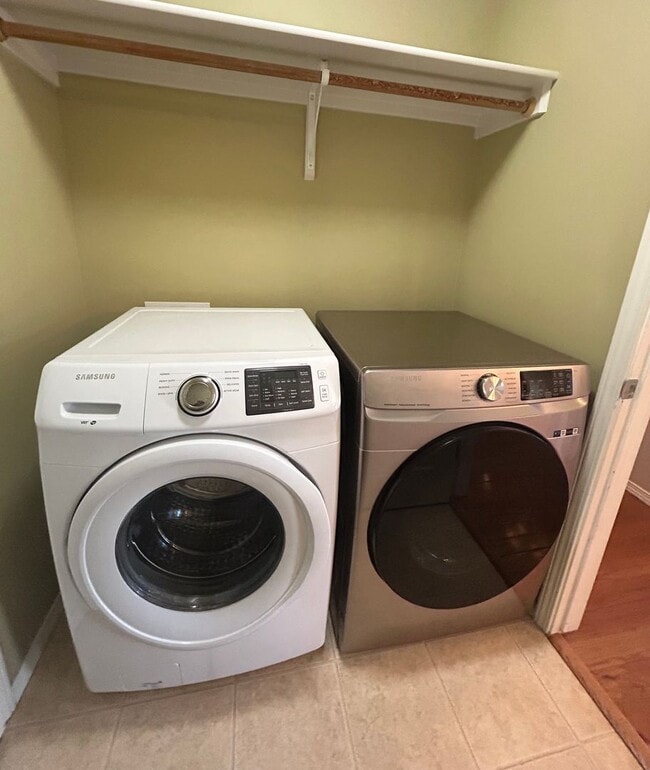 Photo - 115 Cassidy Dr E